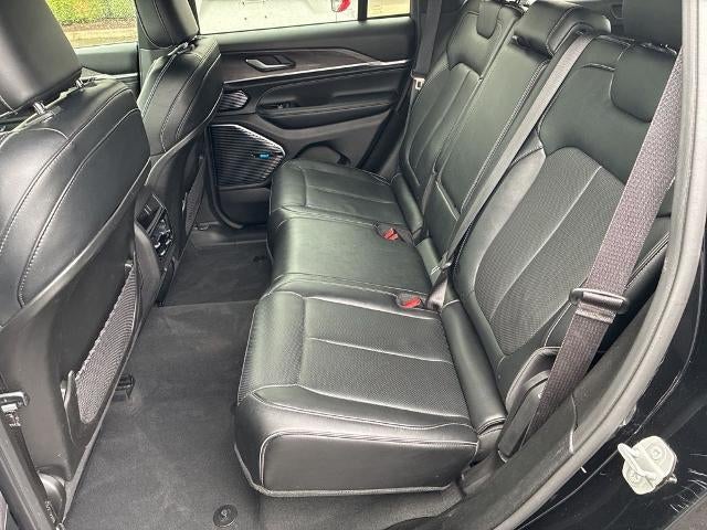 2022 Jeep Grand Cherokee Overland 4x4