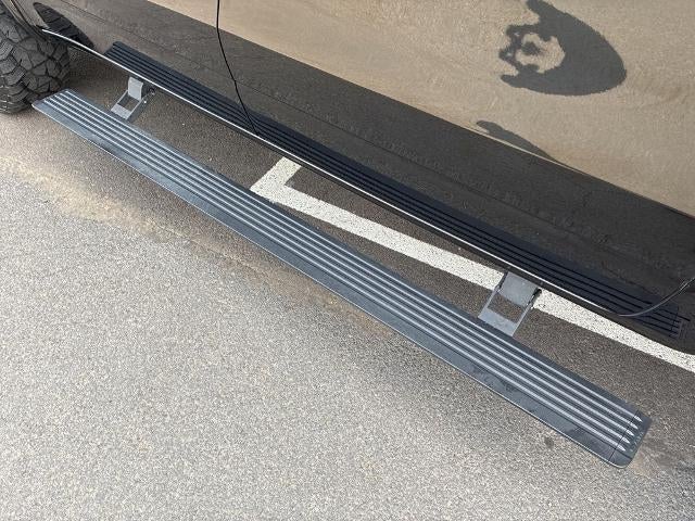 2020 RAM 1500 Limited 4x4 Crew Cab 5'7" Box