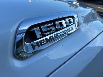 2022 RAM 1500 Limited 4x4 Crew Cab 5'7" Box