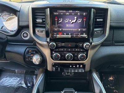 2020 RAM 1500 Laramie 4x4 Crew Cab 6'4" Box
