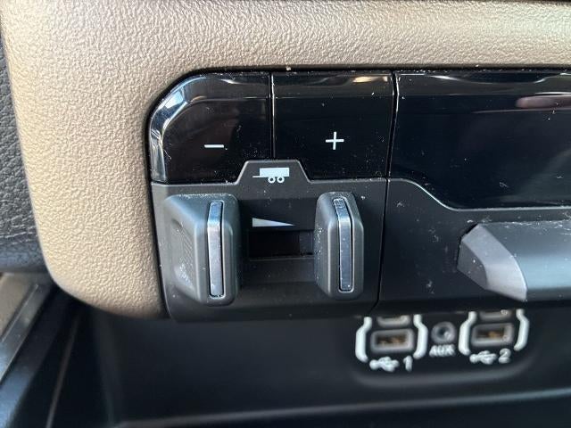 2020 RAM 1500 Laramie 4x4 Crew Cab 6'4" Box