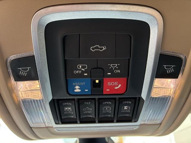 2020 RAM 1500 Laramie 4x4 Crew Cab 6'4" Box