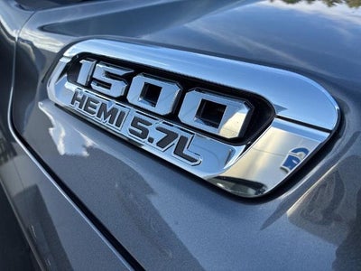 2020 RAM 1500 Laramie 4x4 Crew Cab 6'4" Box