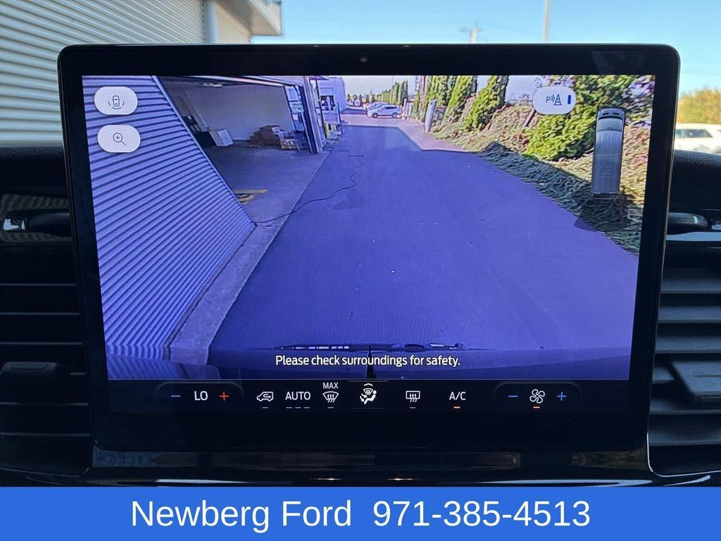 2024 Ford Transit Passenger Wagon T-350 148" Med Roof XLT RWD