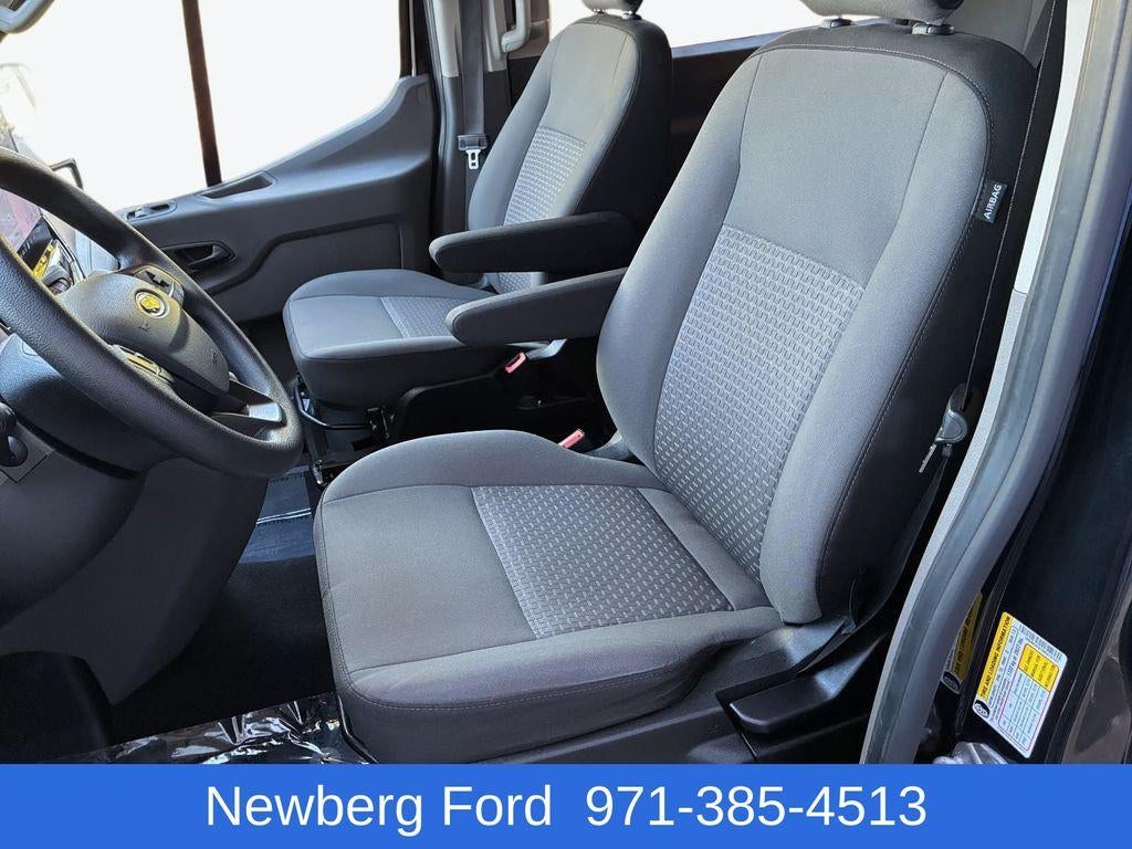 2024 Ford Transit Passenger Wagon T-350 148" Med Roof XLT RWD