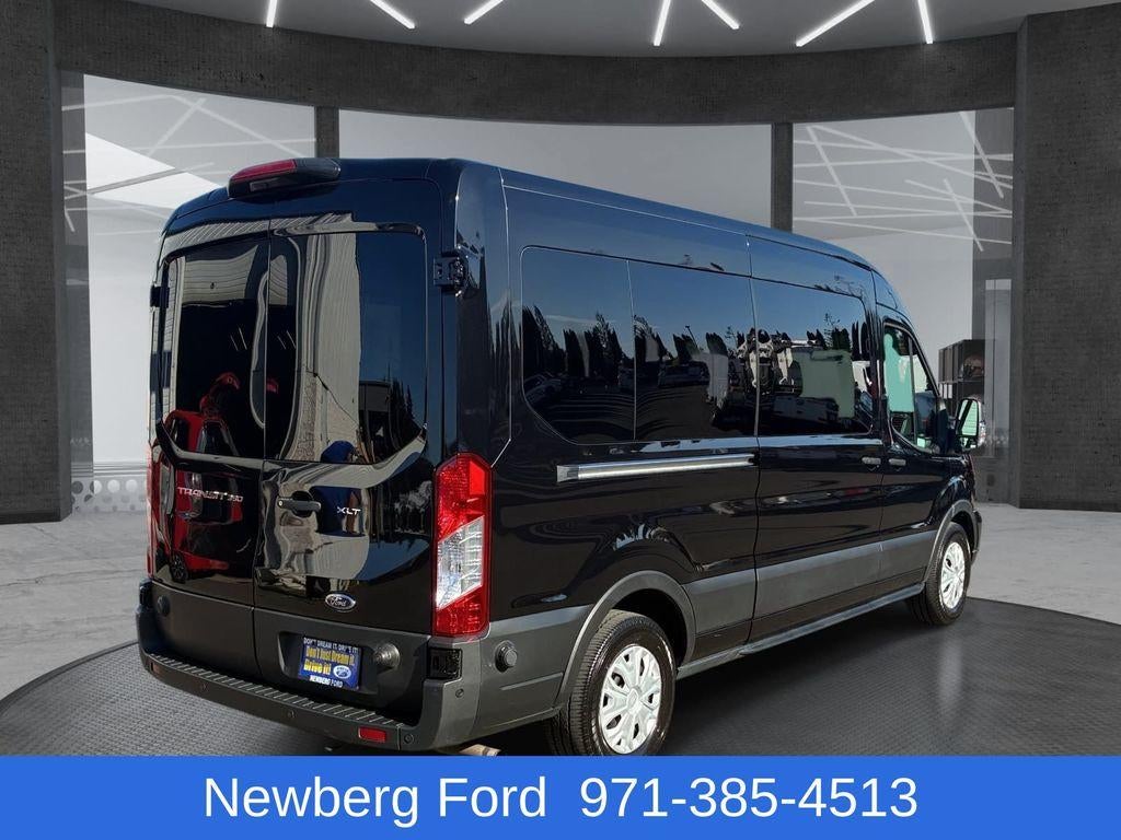 2024 Ford Transit Passenger Wagon T-350 148" Med Roof XLT RWD