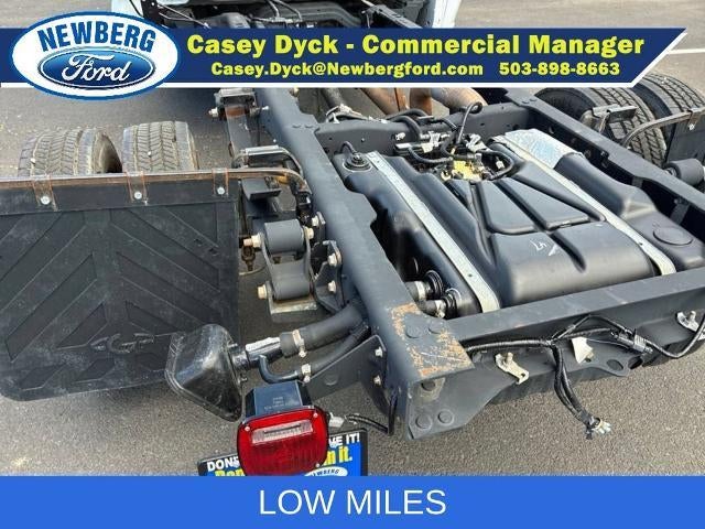 2024 Ford Super Duty F-450 DRW XL 4WD Crew Cab 179" WB 60" CA