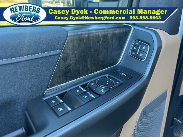 2026 Ford Super Duty F-550 DRW LARIAT 4WD Crew Cab 179" WB 60" CA