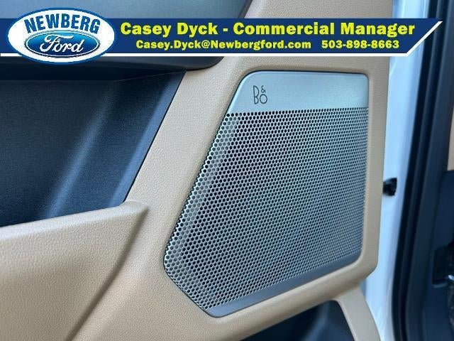 2026 Ford Super Duty F-550 DRW LARIAT 4WD Crew Cab 179" WB 60" CA