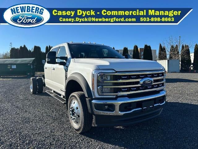 2026 Ford Super Duty F-550 DRW LARIAT 4WD Crew Cab 179" WB 60" CA