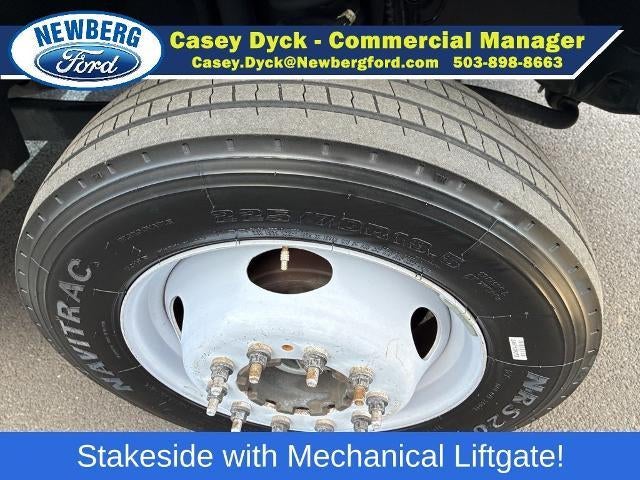 2021 Ford Super Duty F-550 DRW XLT 4WD Crew Cab 179" WB 60" CA
