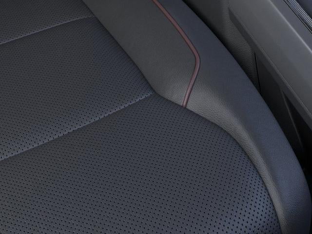 2026 Ford Super Duty F-550 DRW LARIAT 4WD Crew Cab 179" WB 60" CA