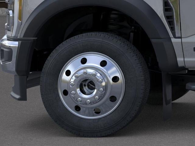 2026 Ford Super Duty F-550 DRW LARIAT 4WD Crew Cab 179" WB 60" CA