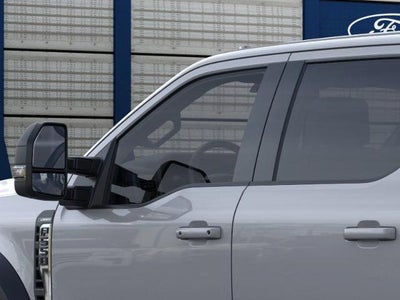 2026 Ford Super Duty F-550 DRW LARIAT 4WD Crew Cab 179" WB 60" CA