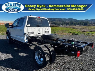 2026 Ford Super Duty F-550 DRW LARIAT 4WD Crew Cab 179" WB 60" CA
