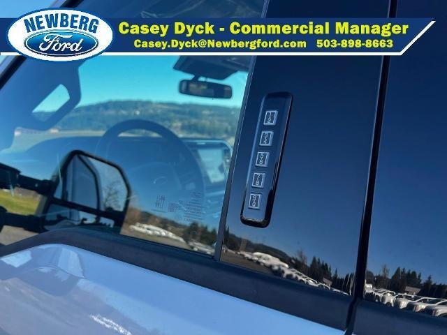 2026 Ford Super Duty F-550 DRW LARIAT 4WD Crew Cab 179" WB 60" CA