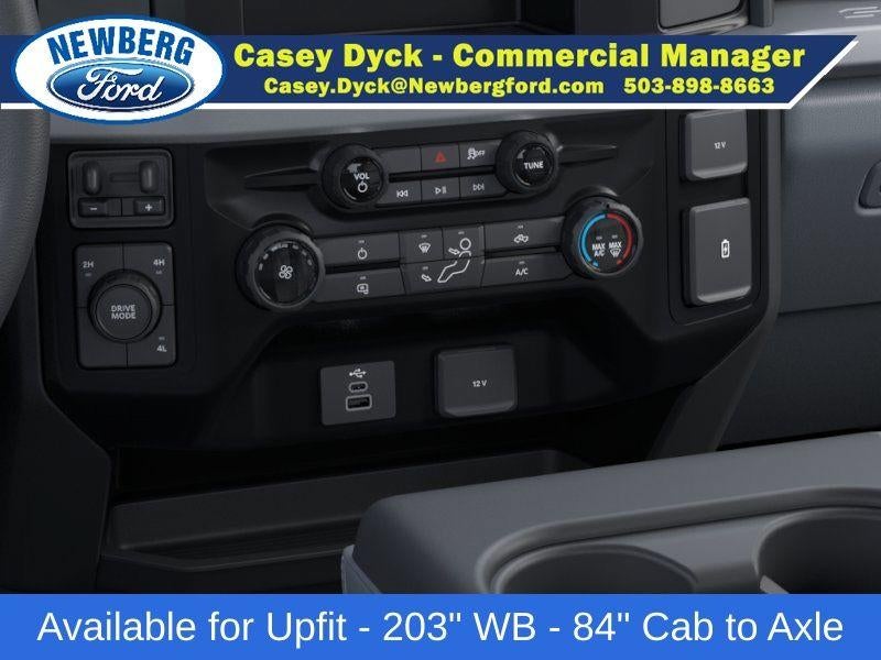 2026 Ford Super Duty F-550 DRW XL 4WD Crew Cab 179" WB 60" CA