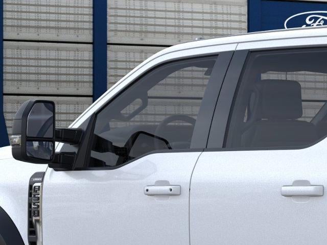 2026 Ford Super Duty F-550 DRW LARIAT 4WD Crew Cab 179" WB 60" CA