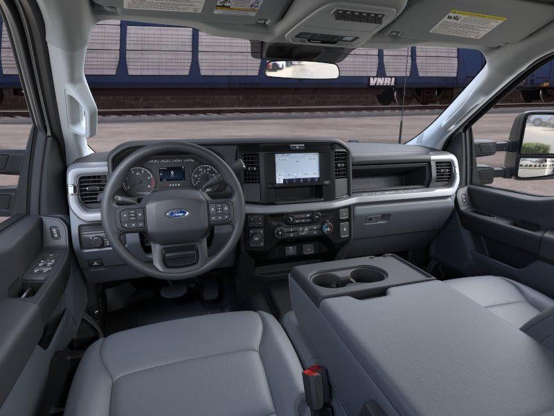 2026 Ford Super Duty F-550 DRW XL 4WD Crew Cab 179" WB 60" CA
