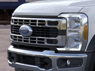 2026 Ford Super Duty F-550 DRW XL 4WD Crew Cab 179" WB 60" CA