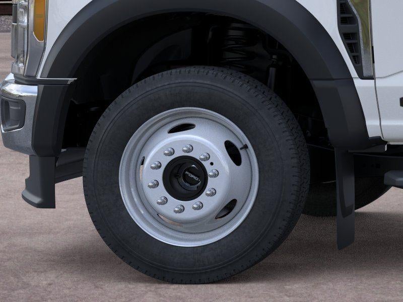 2026 Ford Super Duty F-550 DRW XL 4WD Crew Cab 179" WB 60" CA