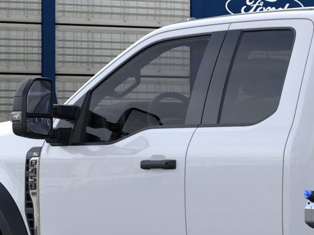 2026 Ford Super Duty F-450 DRW XL 4WD SuperCab 168" WB 60" CA