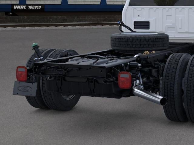 2026 Ford Super Duty F-450 DRW XL 4WD SuperCab 168" WB 60" CA
