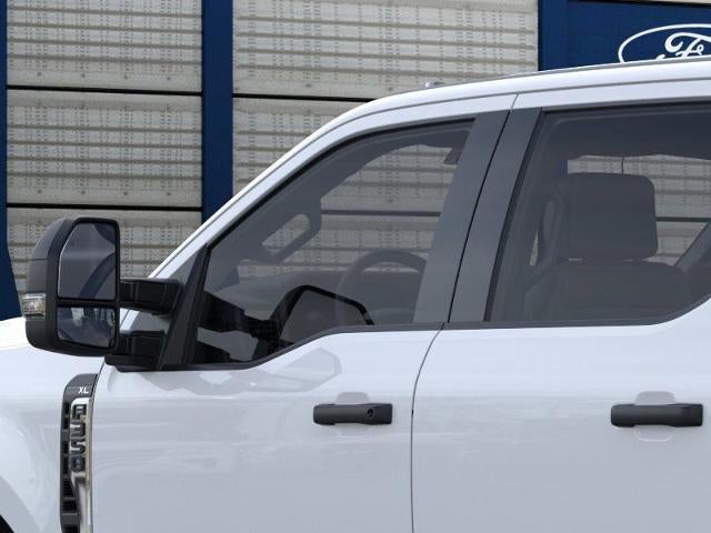 2026 Ford Super Duty F-350 DRW XL 4WD Crew Cab 179" WB 60" CA