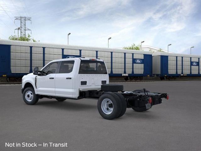 2026 Ford Super Duty F-350 DRW XL 4WD Crew Cab 179" WB 60" CA