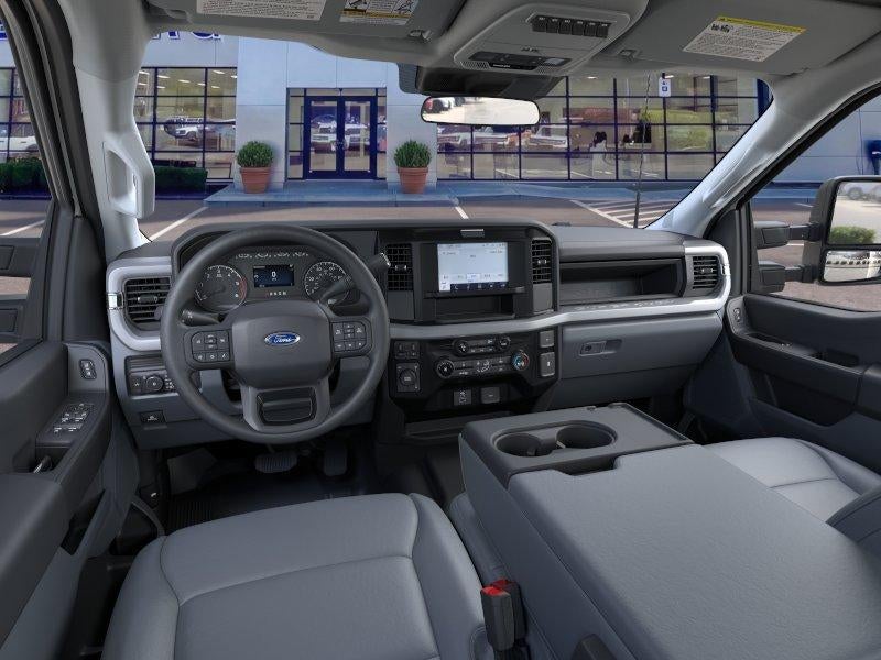 2026 Ford Super Duty F-350 DRW XL 4WD Crew Cab 179" WB 60" CA
