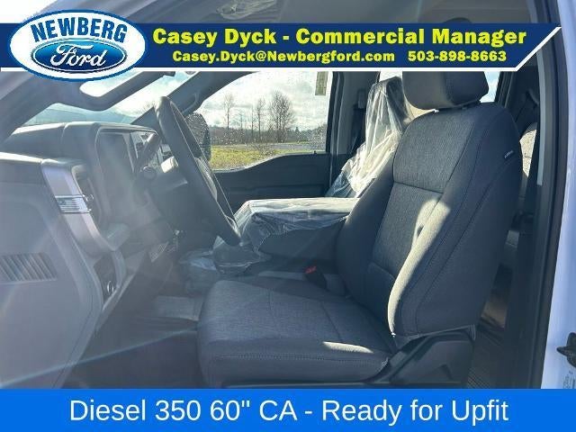 2026 Ford Super Duty F-350 DRW XL 4WD Crew Cab 179" WB 60" CA