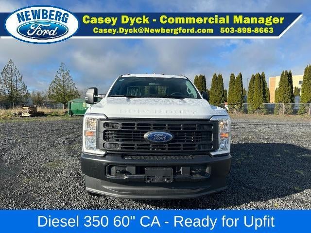 2026 Ford Super Duty F-350 DRW XL 4WD Crew Cab 179" WB 60" CA