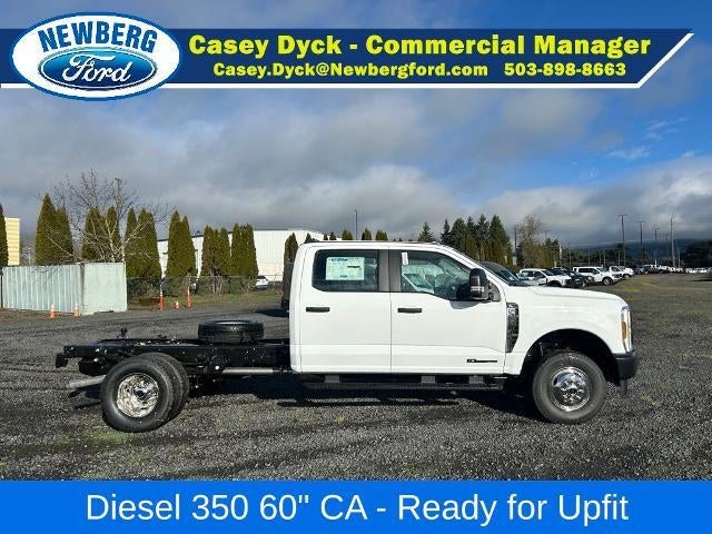 2026 Ford Super Duty F-350 DRW XL 4WD Crew Cab 179" WB 60" CA