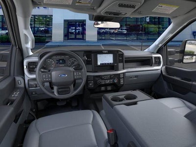 2026 Ford Super Duty F-350 DRW XL 4WD Crew Cab 179" WB 60" CA