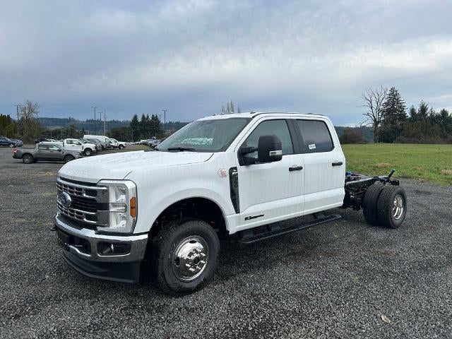 2026 Ford Super Duty F-350 DRW XL 4WD Crew Cab 179" WB 60" CA