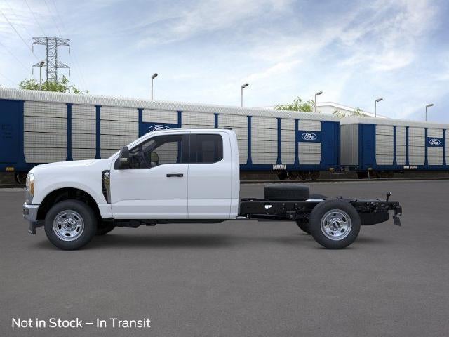 2026 Ford Super Duty F-350 SRW XL 4WD SuperCab 168" WB 60" CA
