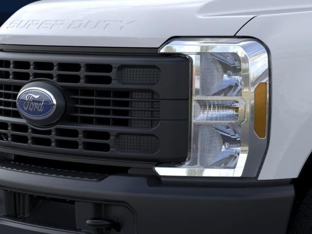 2026 Ford Super Duty F-350 DRW XL 4WD SuperCab 168" WB 60" CA