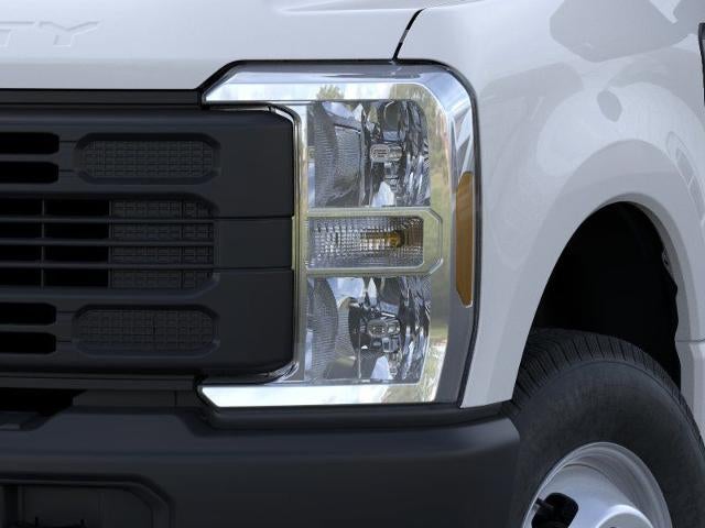 2026 Ford Super Duty F-350 DRW XL 4WD SuperCab 168" WB 60" CA