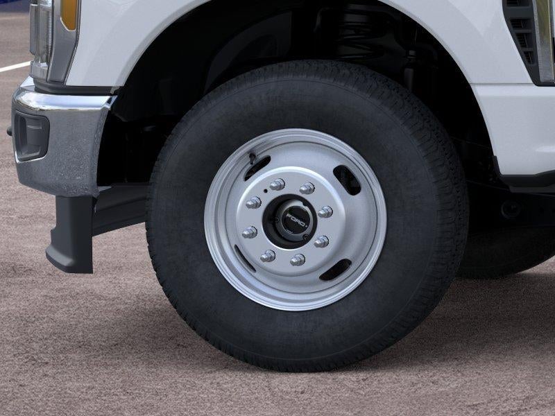 2026 Ford Super Duty F-350 DRW XL 4WD SuperCab 168" WB 60" CA