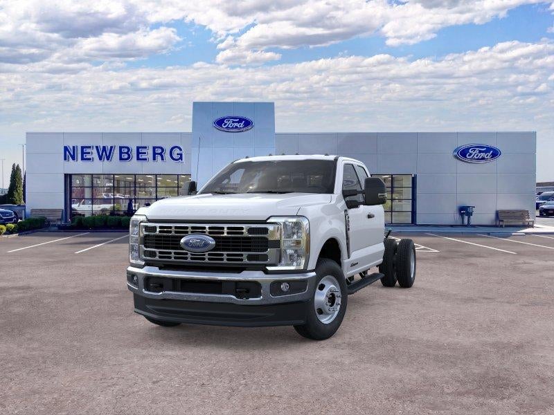 2026 Ford Super Duty F-350 DRW XL 4WD SuperCab 168" WB 60" CA