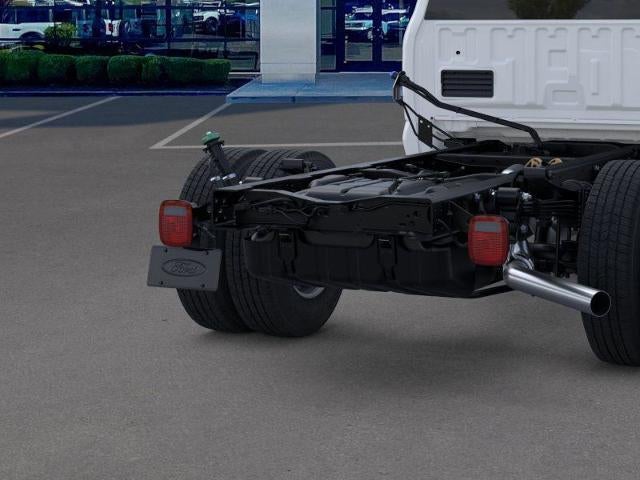 2025 Ford Super Duty F-350 DRW XL 4WD SuperCab 168" WB 60" CA