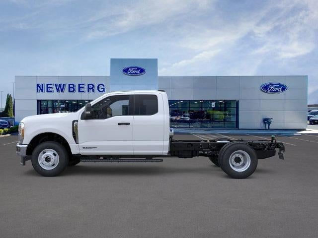 2025 Ford Super Duty F-350 DRW XL 4WD SuperCab 168" WB 60" CA