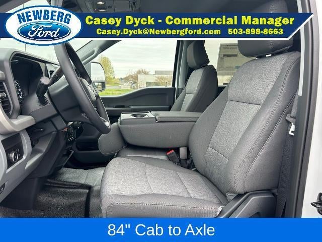 2026 Ford Super Duty F-450 DRW XL 4WD Crew Cab 179" WB 60" CA