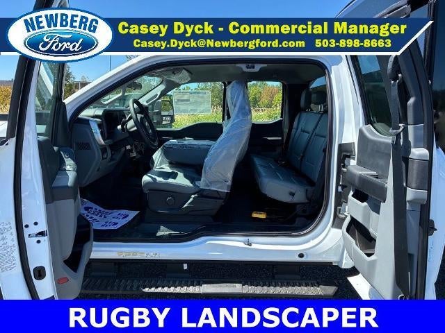 2025 Ford Super Duty F-450 DRW XL 4WD SuperCab 168" WB 60" CA