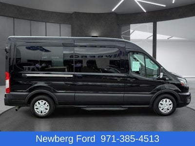 2023 Ford Transit Passenger Wagon T-350 148" Med Roof XLT RWD