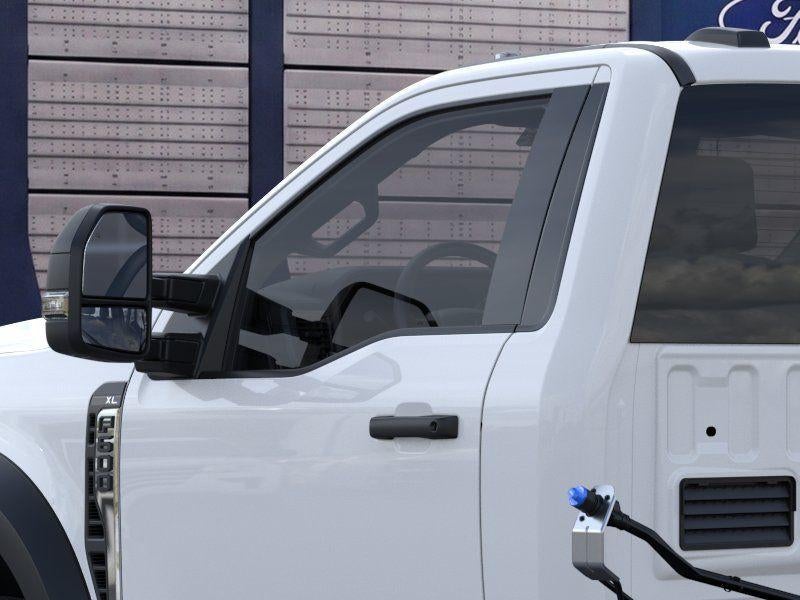2026 Ford Super Duty F-600 DRW XL 4WD Reg Cab 145" WB 60" CA