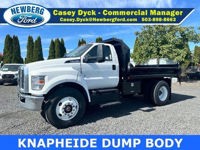 2025 Ford F-750SD Base