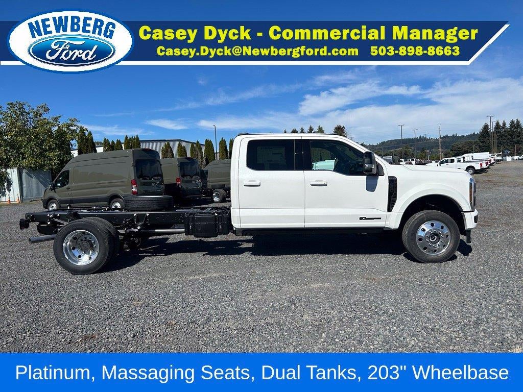 2027 Ford Super Duty F-550 DRW Platinum 4WD Crew Cab 179" WB 60" CA