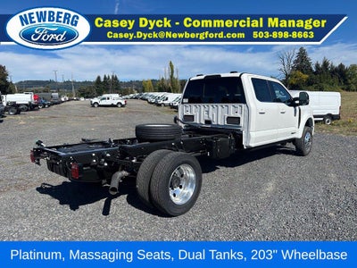 2027 Ford Super Duty F-550 DRW Platinum 4WD Crew Cab 179" WB 60" CA