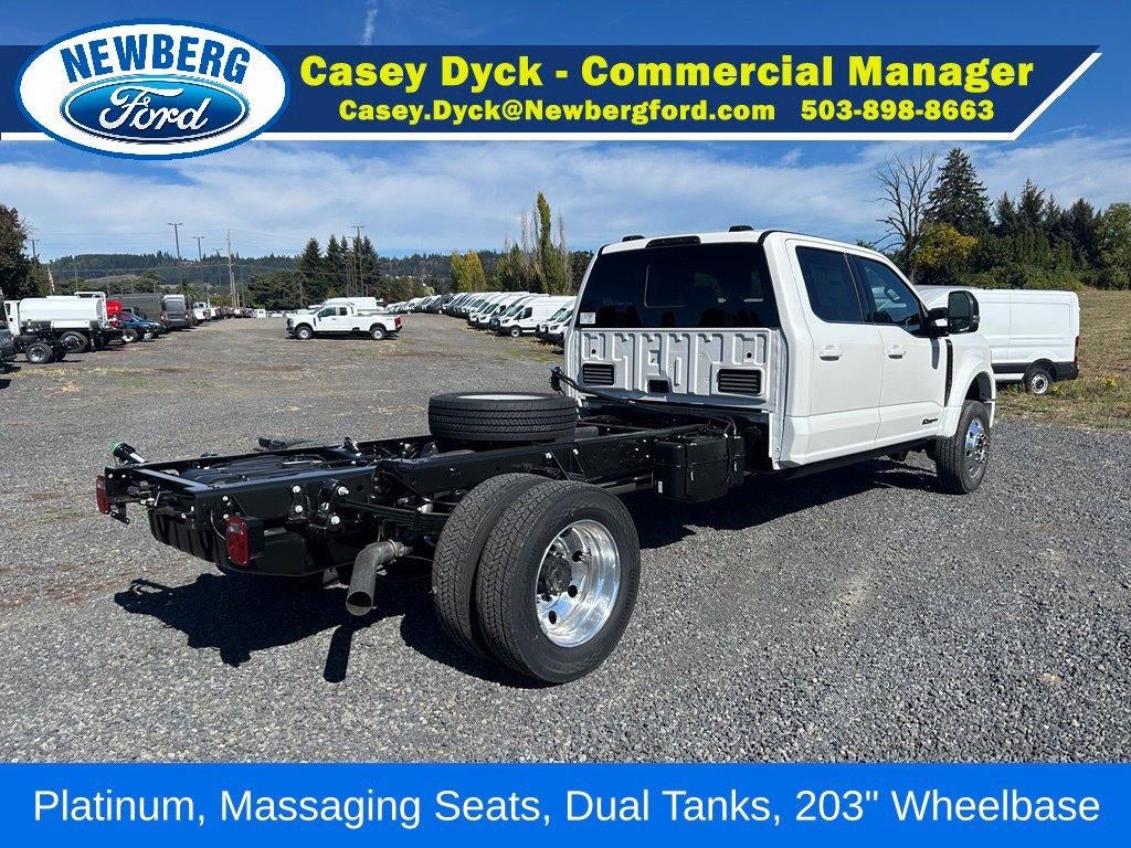2027 Ford Super Duty F-550 DRW Platinum 4WD Crew Cab 179" WB 60" CA